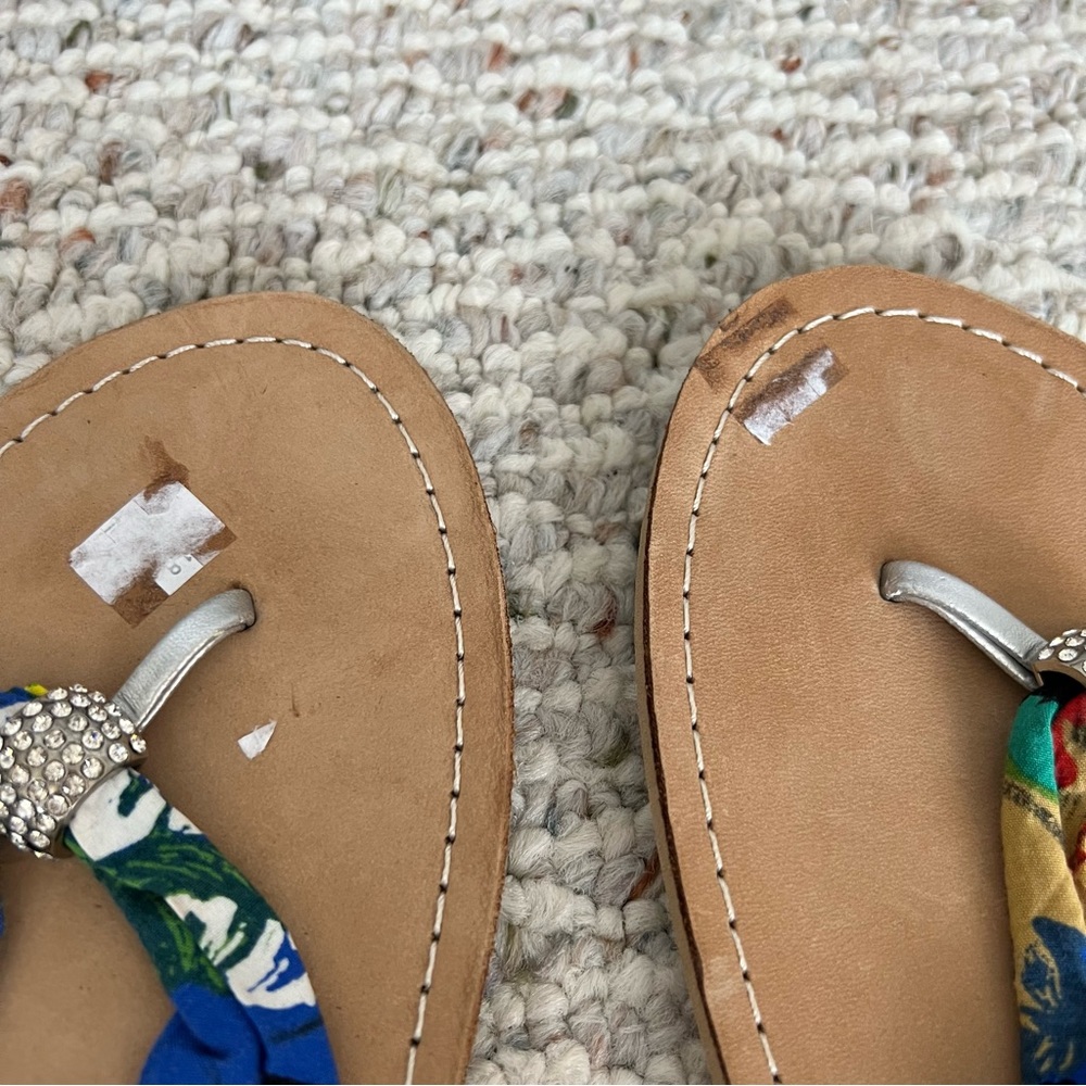 JAMS WORLD Jeweled Rhinestone Flip Flops Multi Color Tropical pattern - Picture 4 of 7